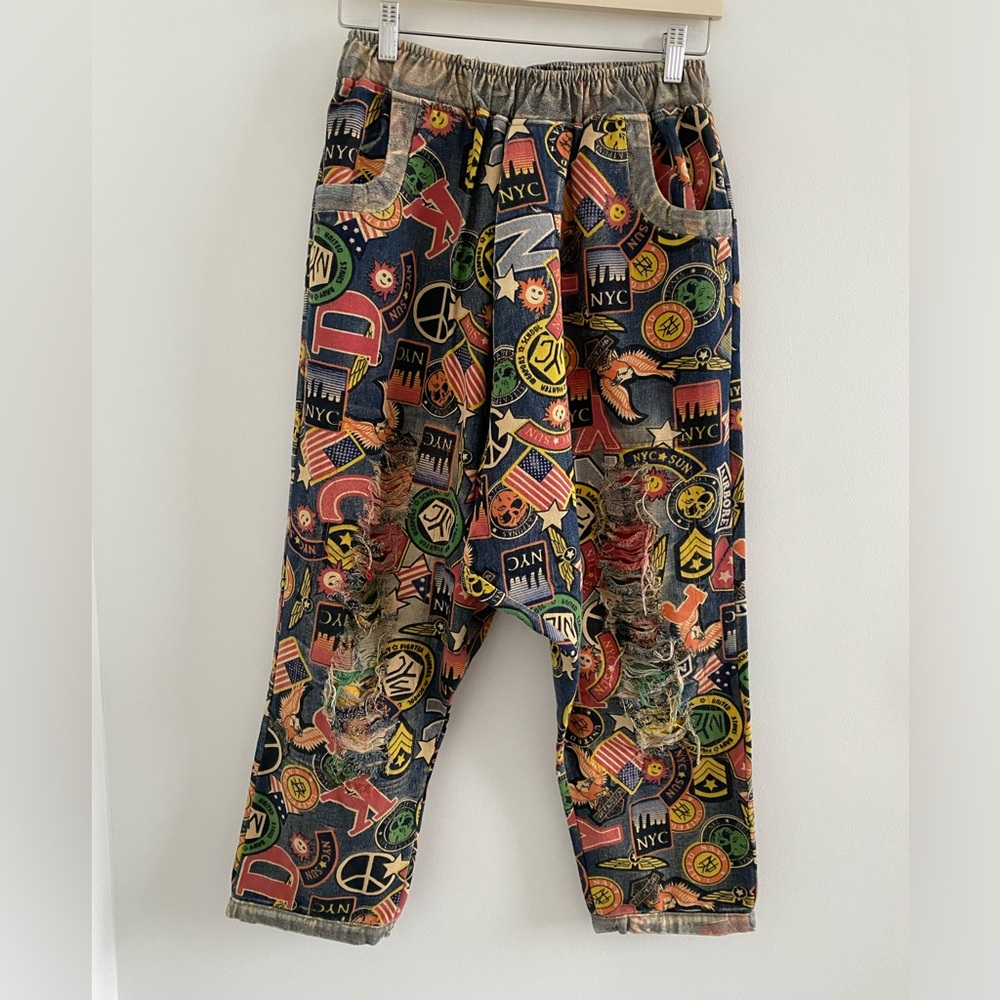 New York City Patch Denim Distressed Pull-On Pants Size Medium